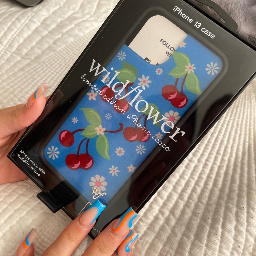 Wildflower iPhone 13 case